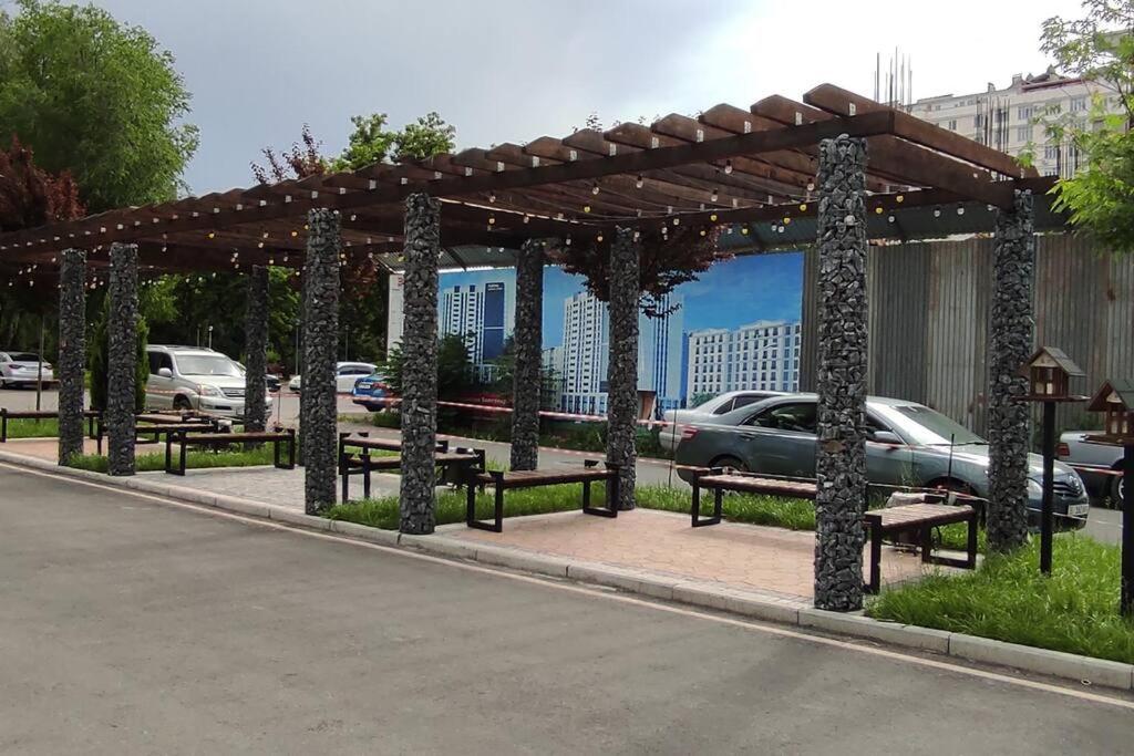 Prestigious Apartment In Bishkek Exterior photo