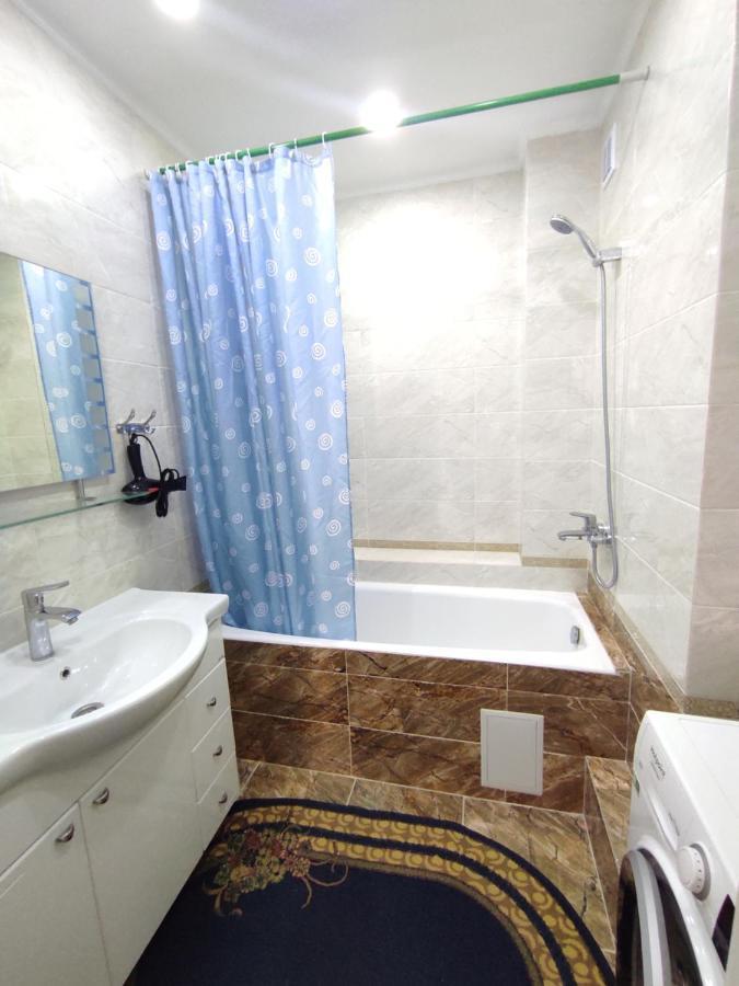 Prestigious Apartment In Bishkek Exterior photo